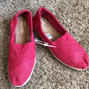Red TOMS